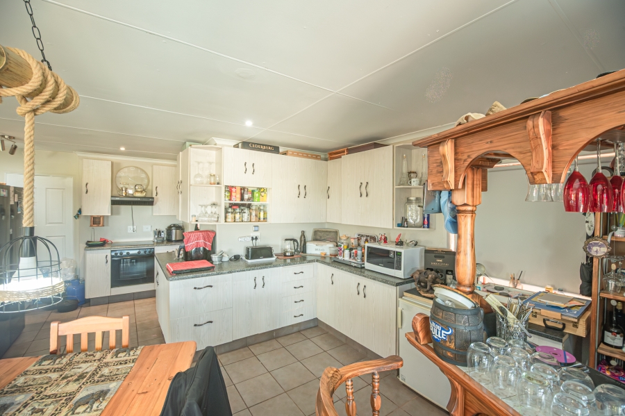 4 Bedroom Property for Sale in Fraaiuitsig Western Cape